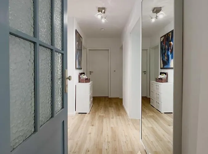 Schoene Helle & Gemuetliche Wohnung In Altstadtnaehe