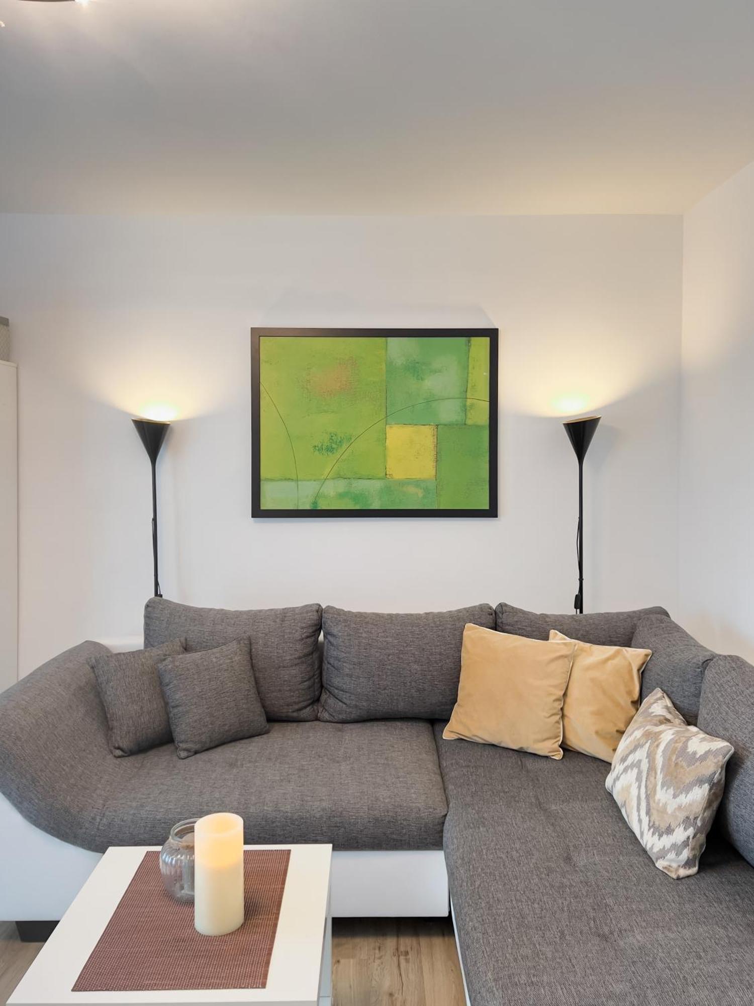 Schoene Helle & Gemuetliche In Altstadtnaehe Apartment